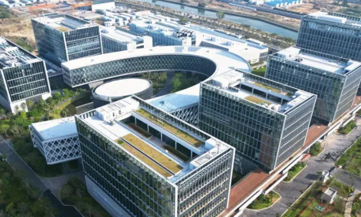 办公楼宇与住宅小区物业管理方案对比与选型建议